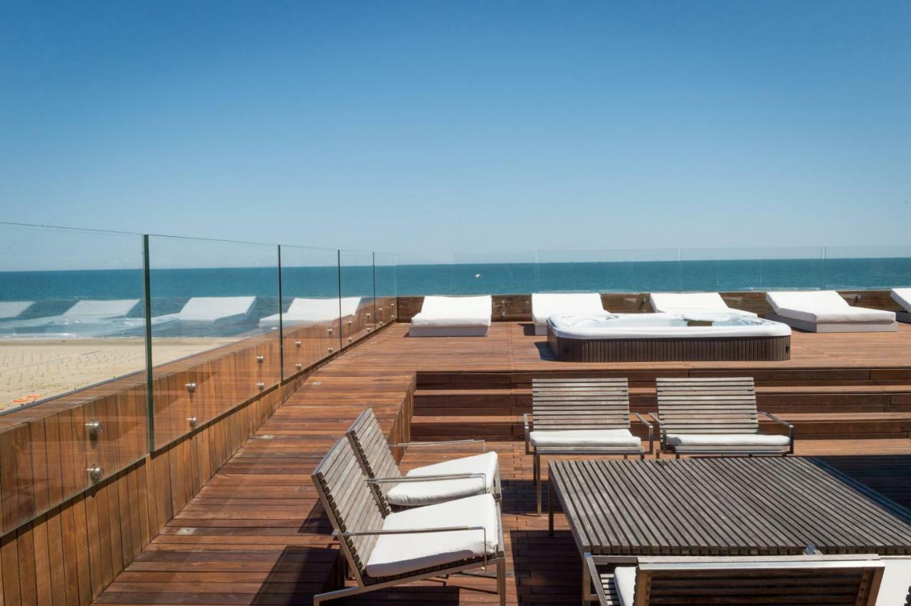 Hotel Commodore Cervia Exterior foto
